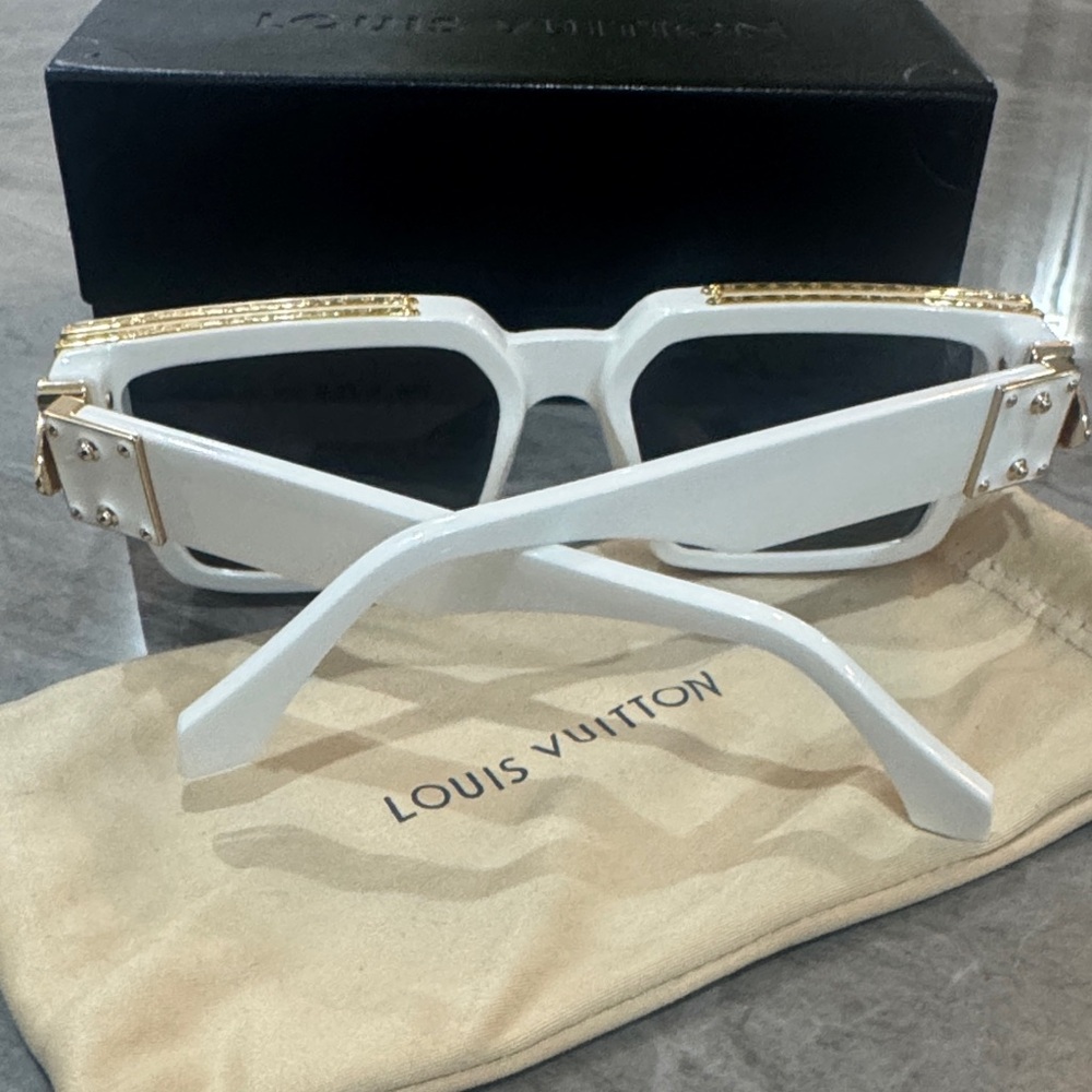 Louis Vuitton Millionaire White and Gold Sunglasses - Picture 7 of 7